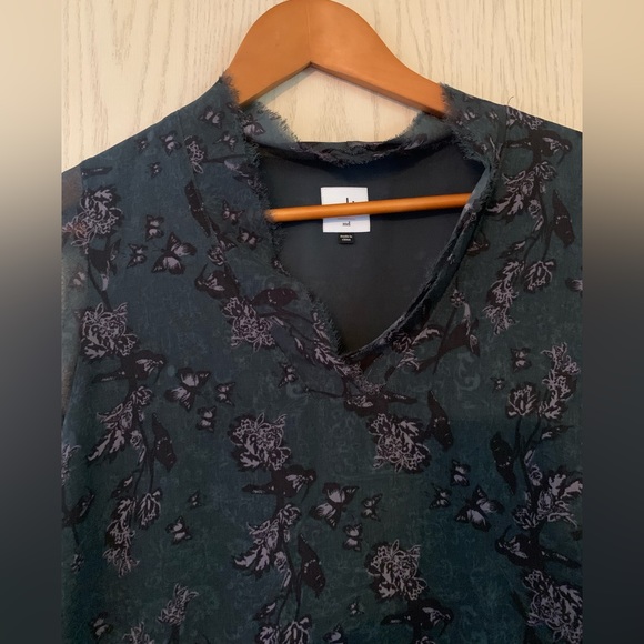 CAbi Evermore Blouse Style #3065 - Picture 6 of 9